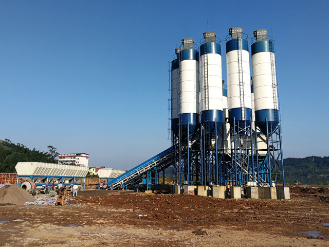 HZS120路橋(qiáo)混凝土攪拌站(zhan)